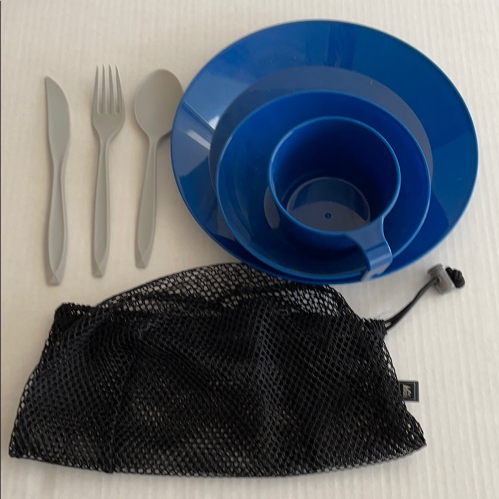 REI camp set